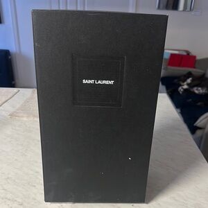 🖤✨Saint Laurent Elegant Black EMPTY SHOE BOX . Have a few damages. Sold as is 🤍🖤
